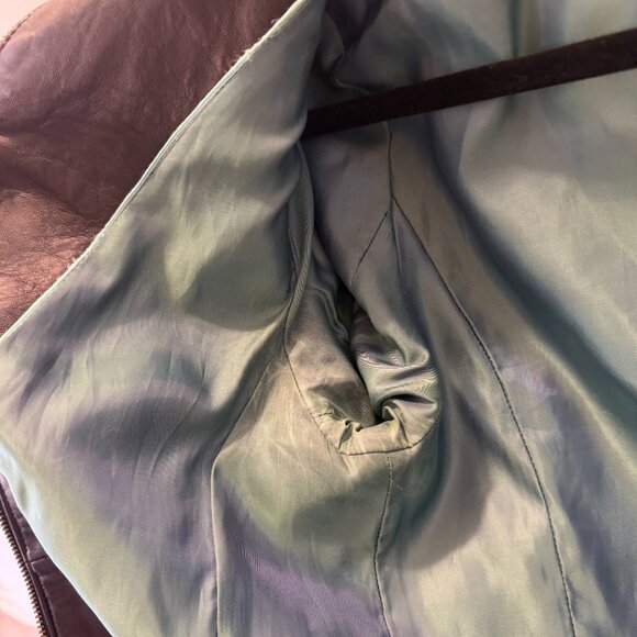 Danier Classic Leather Jacket - Picture 6 of 6